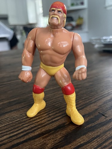 Mint Condition WWF Hasbro Action Figure Hulk Hogan...