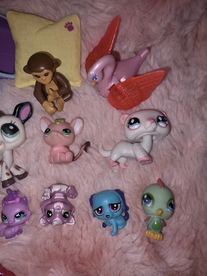 Littlest Pet Shop Lot - Image 3 of 3