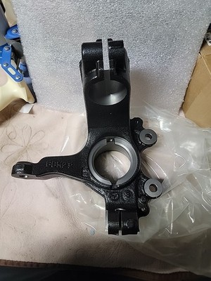 Mazda OEM Driver LH Steering Knuckle BBM2-33-031C genuine