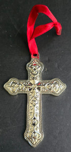 VINTAGE REGENT SQUARE SILVER TONE CROSS CHRISTMAS ORNAMENT 3 1/2"