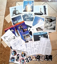 APOLLO NASA LOT 1 Space Shuttle 12 Photos Brochures 9 Stickers Trade Cards Post