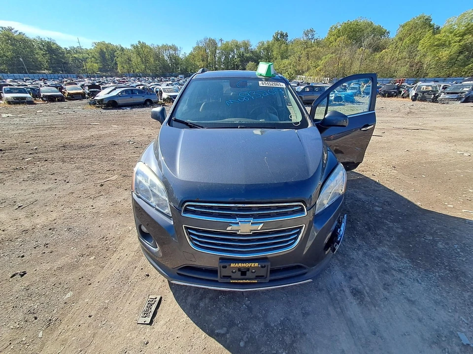 Used A/C Selector Switch fits: 2016 Chevrolet Trax w/heated seat opt KA1 LTZ Gra - Image 2 of 4