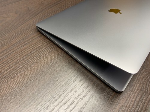 2019 APPLE MACBOOK PRO 16" 64GB RAM 8TB SSD - 5.0GHz 16CORE i9 TURBO - MAXED - Afbeelding 10 van 13
