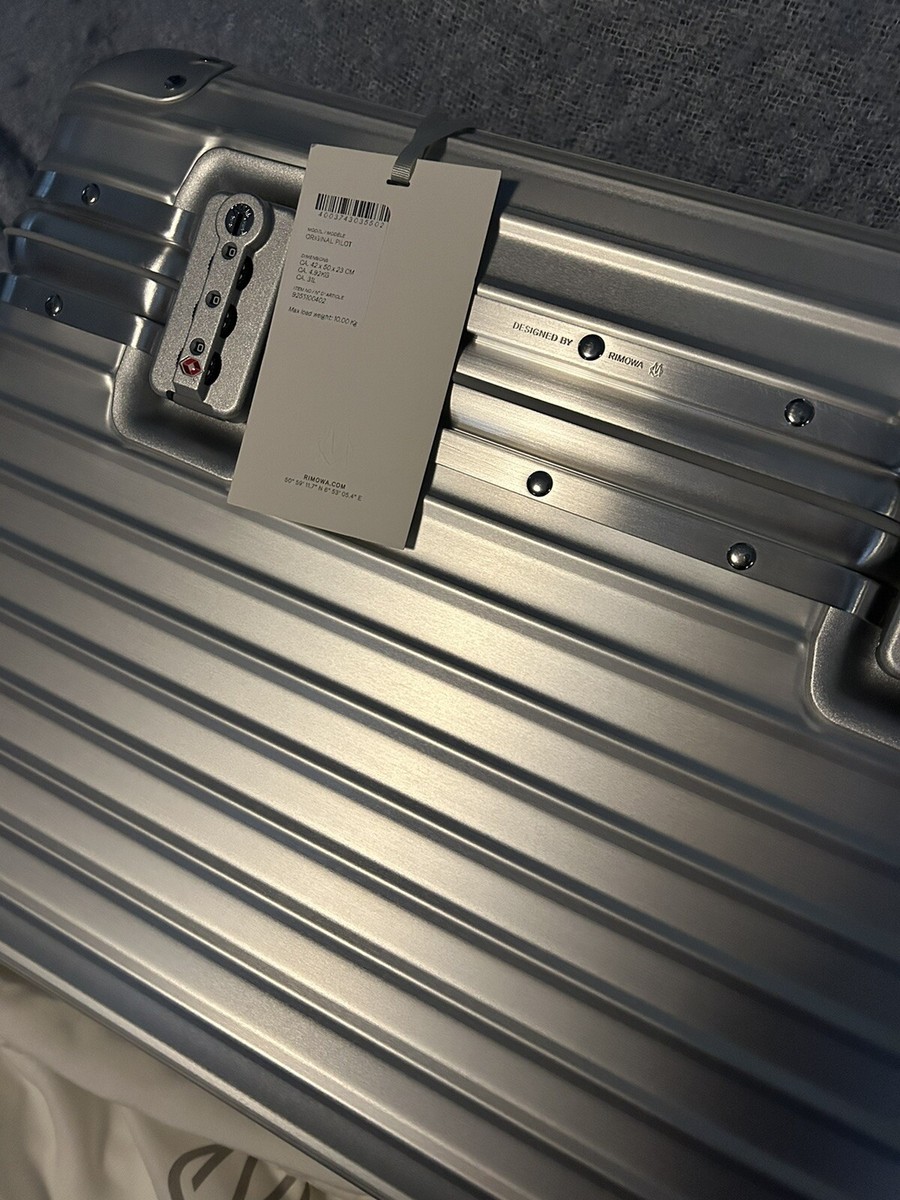 New 2024 RIMOWA Original Pilot Case 31L Multiwheel Spinner New 2024 RIMOWA Original Pilot Case 31L Multiwheel Spinner