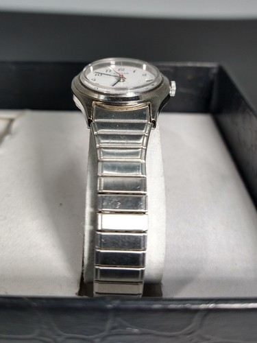 Vintage Pulsar Watch Women Silver Tone Date V782-0040 Stretch Band Screw Back - Picture 2 of 9