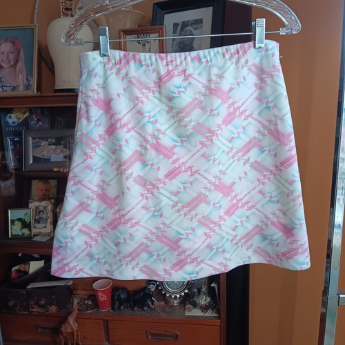 31" Vintage 1970's Womens Skirt GEOMETRIC PRINT STRETCH POLY TENNIS SKORTS