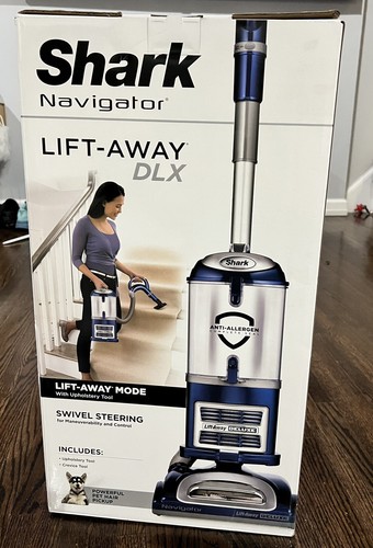 Shark Navigator Lift-Away Deluxe NV360 