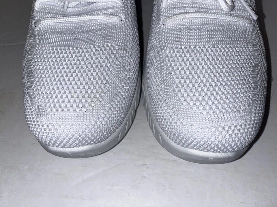 Wild Diva Lounge Tenis Zapatos Mujer 9 Blanco Parte Superior Baja Perforado Correr Caminar Foto 3 de 4