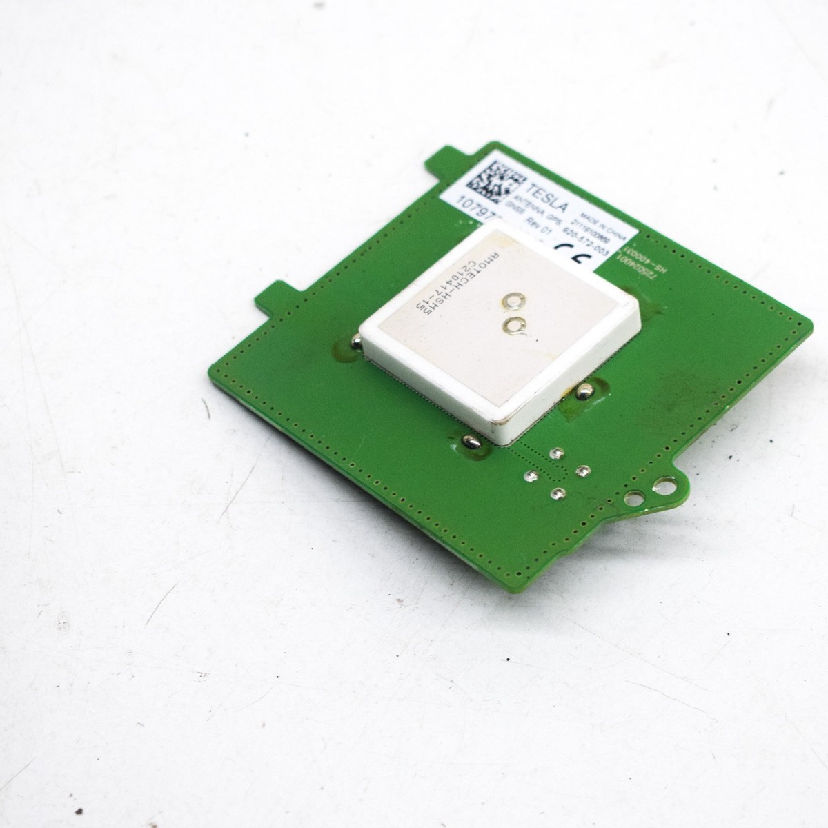 TESLA MODEL 3 GPS Antenna Amplifier 1079734-00-C Electricity 2021