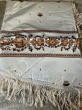 Home Beautiful Creations by Vickie Vinyl Table Covering 67” Round Fringe Vintage