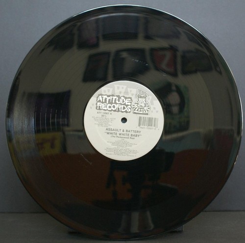 ASSUALT & BATTERY - WHITE WHITE BABY - HIP HOP VINYL 12" SINGLE - Picture 3 of 6