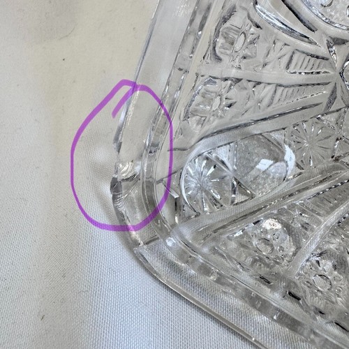 Indiana Glass Rocket Pattern Square Dish with Lid - UV Glow - 6" - SMALL CHIP - Picture 10 of 22