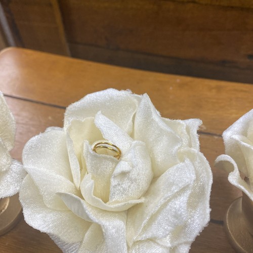 4 Vintage Lillian Vernon 4 " Ivory Fabric Flower- Gold Pot Place Card Holders - Picture 6 of 16