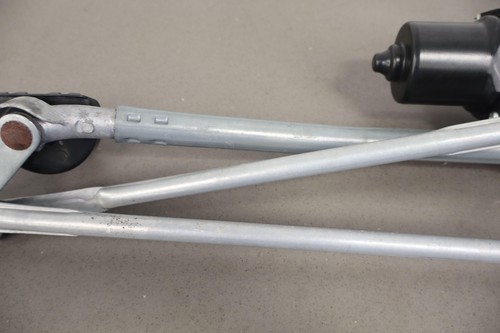 2016-2023 Mazda Miata Windshield Wiper Transmission With Motor (Tested) - Picture 14 of 16