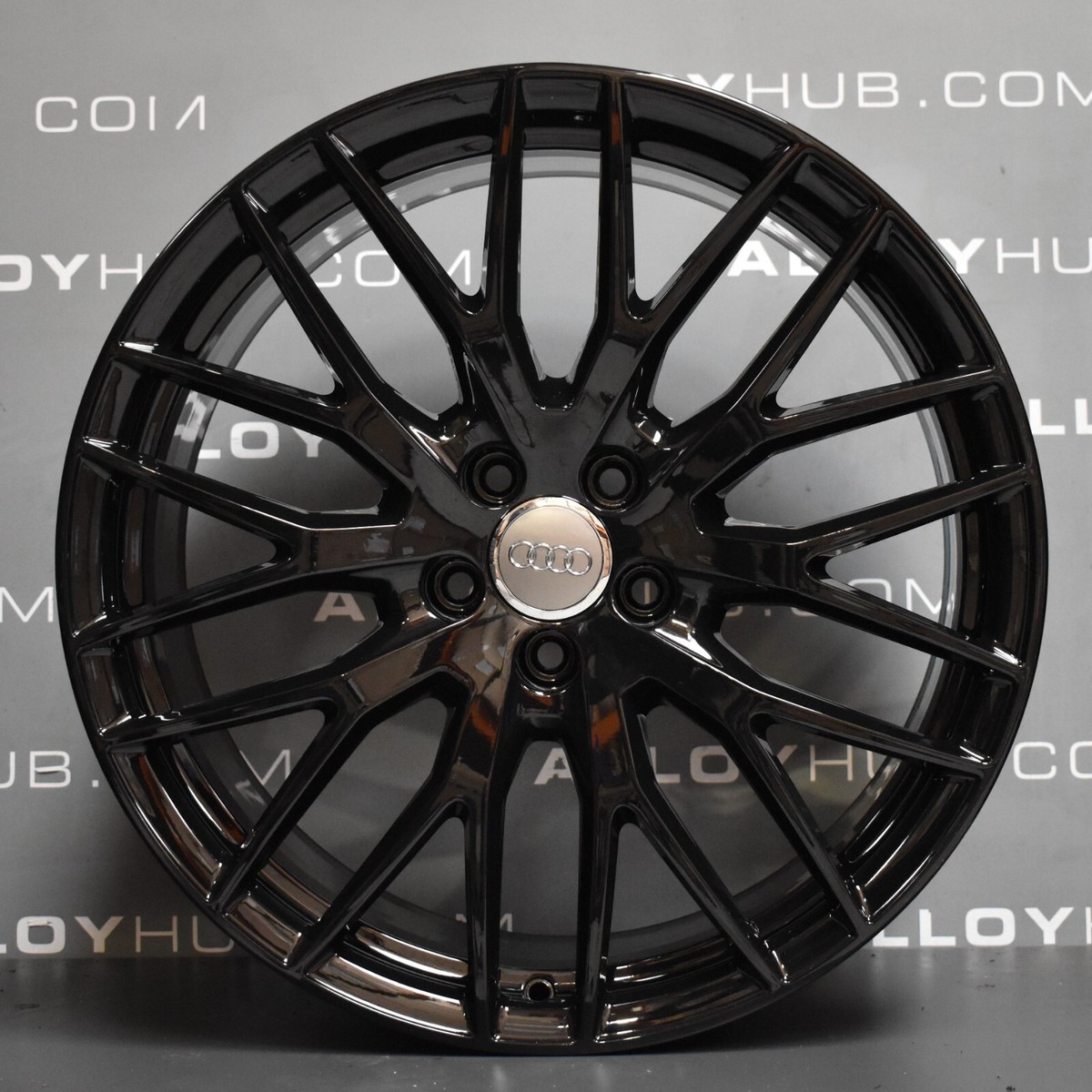 GENUINE AUDI TT TTS MK3 8S Y SPOKE 20