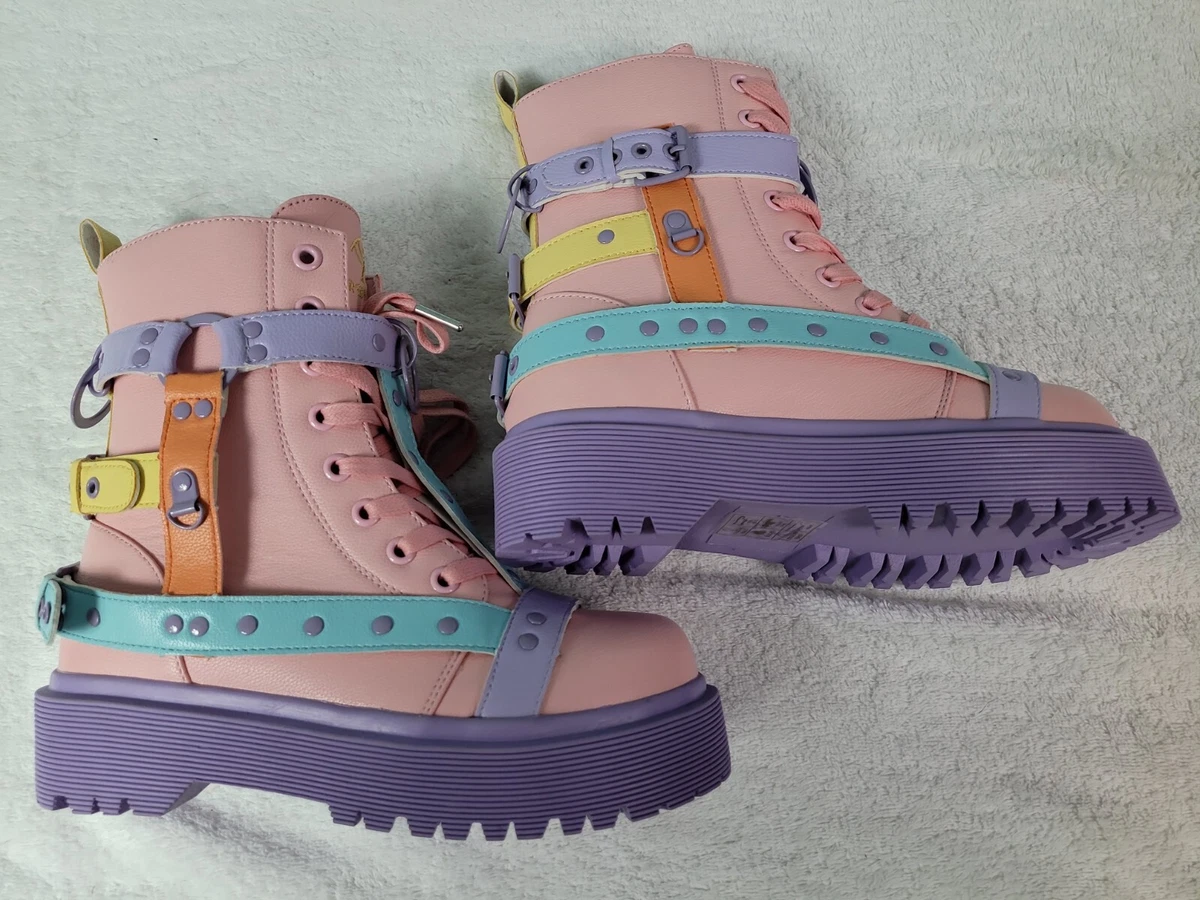 Edgy womens boots 2025