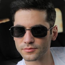 Lightweight Photochromic Sunglasses with Folding Feature for Travelers