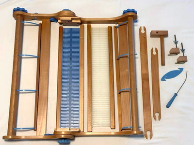 ASHFORD  20'' Knitter's Loom w/ Carry Bag