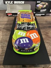 2019 Kyle Busch 18 M M  s Halloween Autographed 1/24