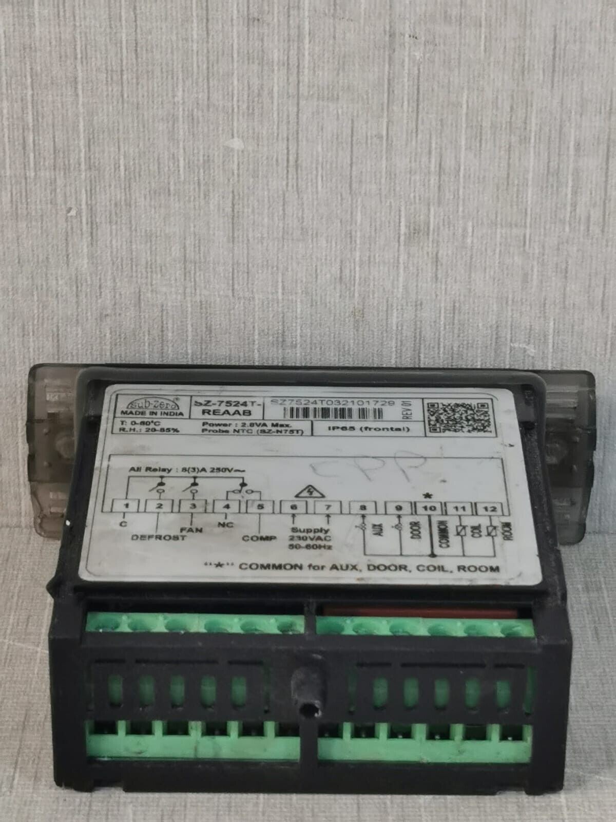 SZ-7524T-REAAB SZ-7524T-REAAB DIGITAL CONTROLLER 3