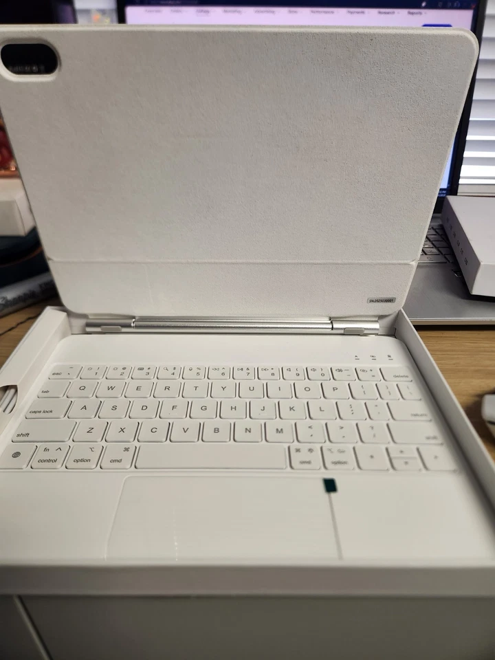 Wireless Magnetic Keyboard  - Image 2 of 2