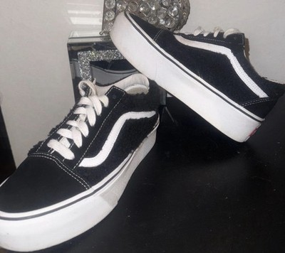 Vans Old Skool Stackform Cozy Hug Schwarz Plateu Gr. 38