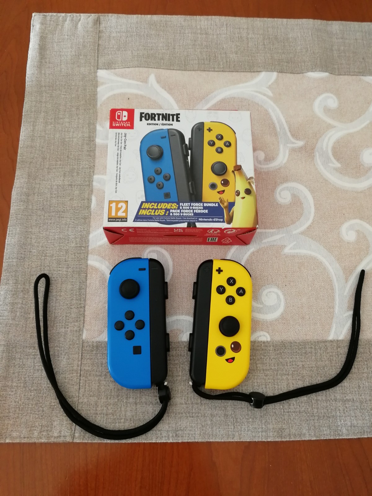 Fortnite coppia set Joy-Con sinistro/destro Nintendo Switch usati