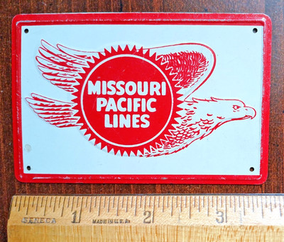 Missouri Pacific Railroad Lines Post Müsli Metall Eisenbahn Plakette, 1954-1955