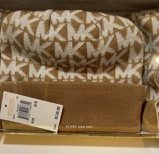 Michael Kors Scarf Hat Set w/ Gift Box Never Worn