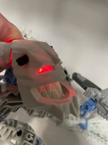 LEGO Bionicle Piraka 8905 THOK w/ 1 Bright Green Zamor Sphere 2006 Retired - Picture 7 of 7
