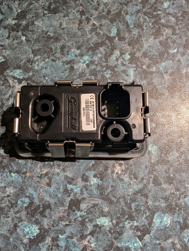 Controlador de teclado Grayhill 3K108-G2-2RC3A paquete de interruptores 8 botones nuevo sin usar sin caja - Imagen 3 de 4