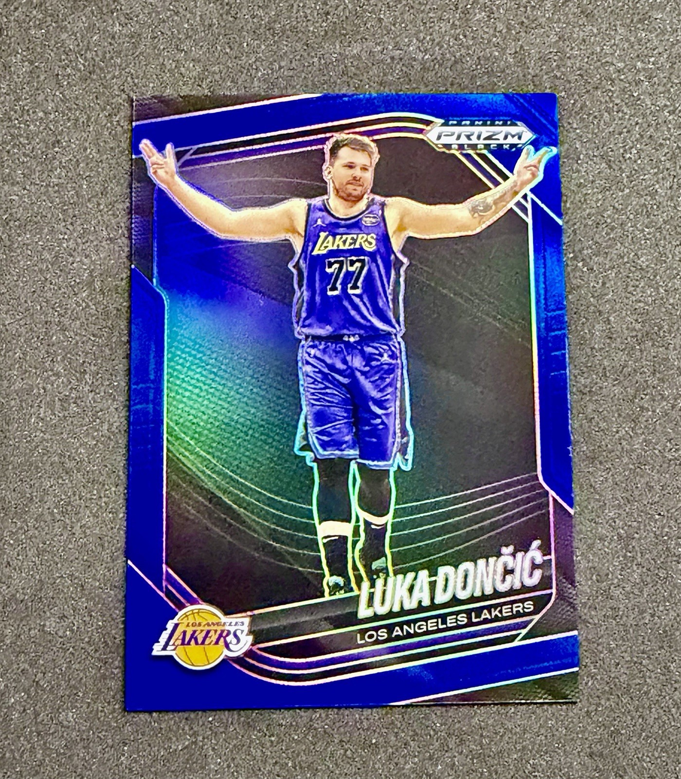 2024-25 Panini Prizm Black Basketball Luka Doncic #5 Blue Prizm Lakers /199