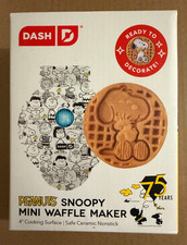 SNOOPY Waffle Maker Mini Electric Peanuts Bla...