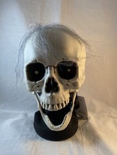 10" Animated Halloween Skull Bust Laughing  LED Eyes Skeleton New