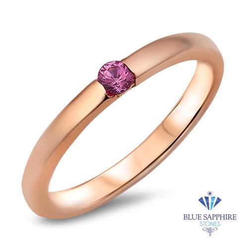 Anillo apilable redondo de zafiro rosa natural de 0,10 quilates en oro rosa de 14 quilates - Imagen 1 de 3