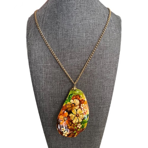 Vintage Hand Painted Flowers Oyster Shell Pendant Necklace Statement Gold Tone