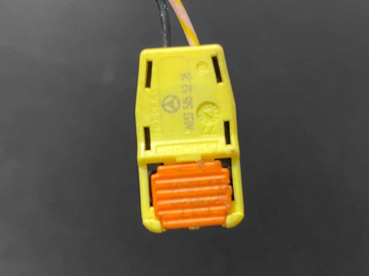 MERCEDES BENZ WIRING LOOM HARNESS PLUG CONNECTOR A0335455226 2 PIN 