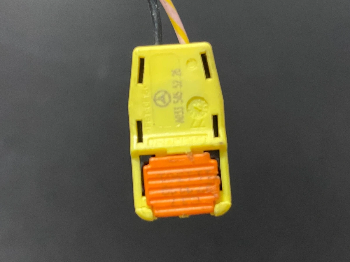MERCEDES BENZ WIRING LOOM HARNESS PLUG CONNECTOR A0335455226 2 PIN  