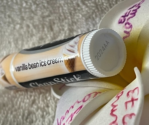 CHAPSTICK***Assorted***Flavored Lip Balms{{{yOu chOOse}}}FULL SIZES~~NEW~~SEALED - Picture 789 of 1,239