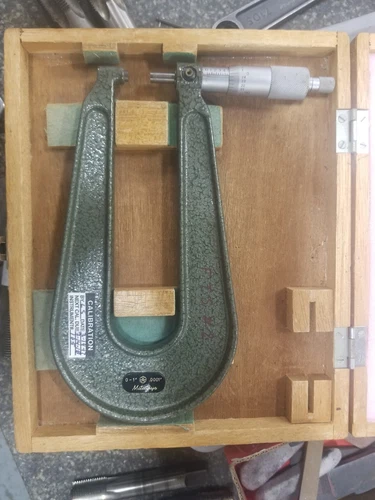 Mitutoyo No 118-129, 0 to 1", 0.001" Graduation, Deep Throat Micrometer