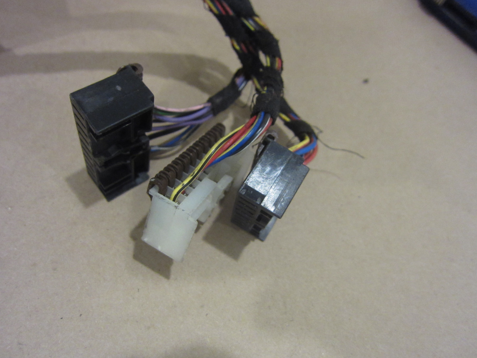 Ferrari 355 - Tunnel Console Connection Cables (Used) - P/N 159652