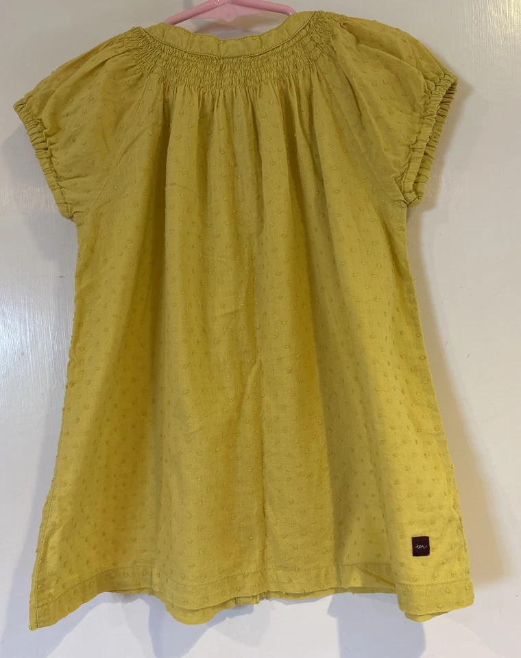 Blusa Tea Collection Talla 6 Color Amarillo Dorado con Lunares Elevados Foto 2 de 4