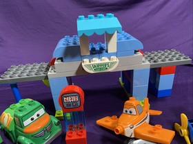 Lego Duplo 10511 Skipper's Flying School Disney Pixar Planes 10509 Dusty & Chug