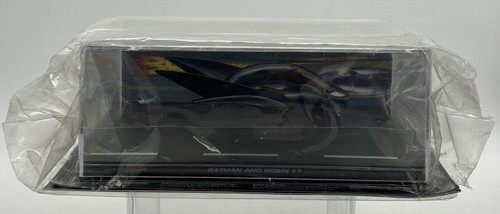 Eaglemoss DC Automobilia #15 • BATMAN AND ROBIN #1 BATMOBILE & COMIC - Picture 5 of 5