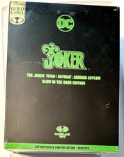 DC Multiverse McFarlane The Joker Titan- Glow In The Dark Edition Sealed