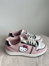 Hello Kitty Girl s Sneakers Size 7