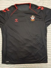 Southamton Training Top 2023 Size 4xl (More Like 3xl)