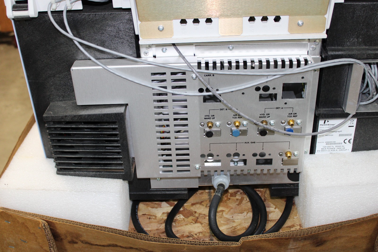 PERKIN ELMER CLARUS 500 GAS CHROMATOGRAPH