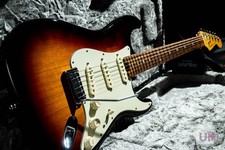 Fender American Elite Stratocaster 2015 SSS Sunburst USA Used