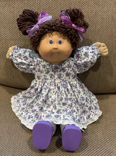 Pretty in Purple rare VIOLET Eyes Single Tooth 1985 Cabbage Patch Kid.